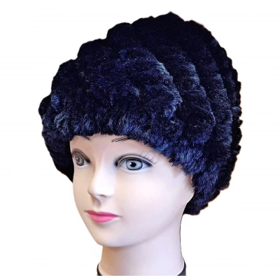 Дамска шапка- чинчила, черна